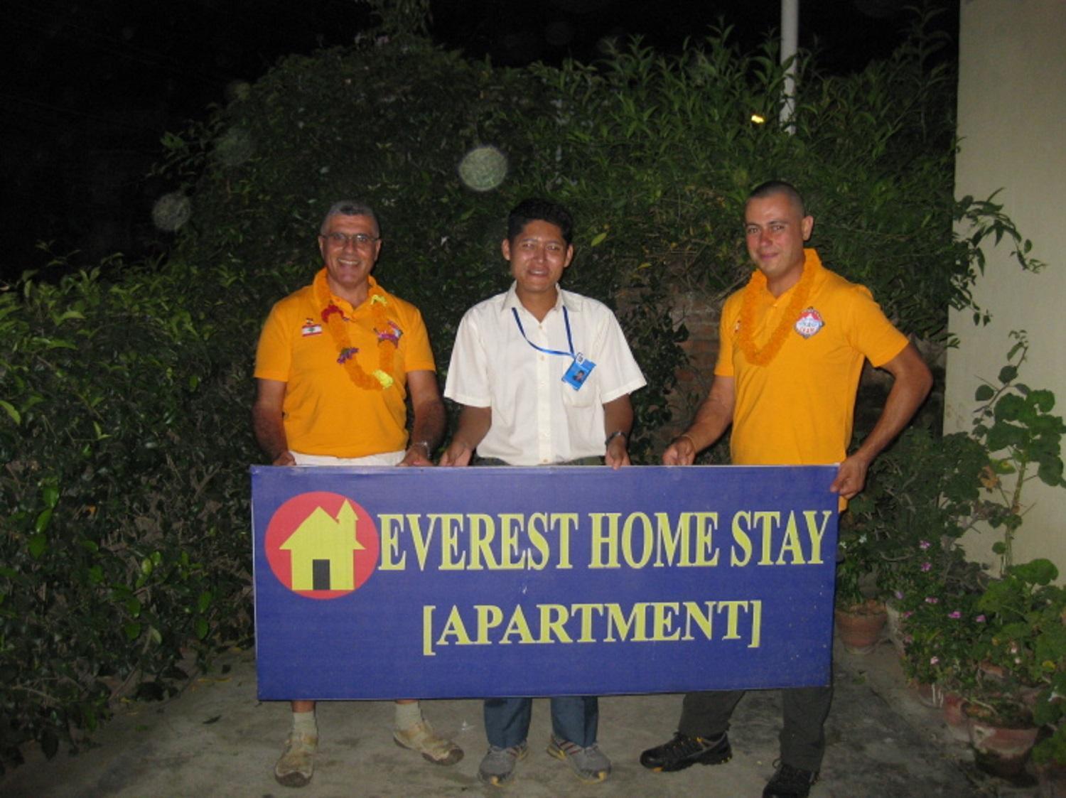 Lalitpur Everest Home Stay Apartment מראה חיצוני תמונה